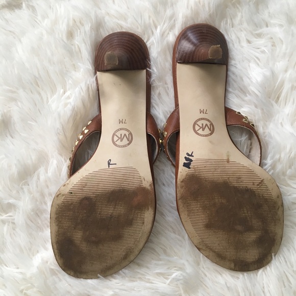 Michael Kors stud thong sandal. 7 - Picture 5 of 5